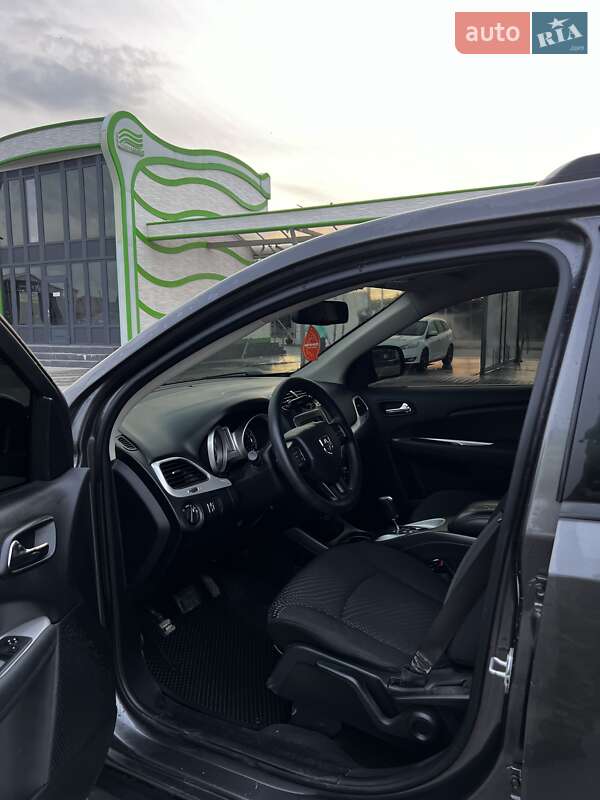 Внедорожник / Кроссовер Dodge Journey 2018 в Нововолынске