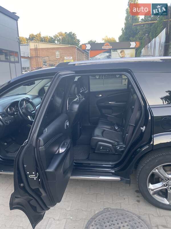 Позашляховик / Кросовер Dodge Journey 2015 в Умані