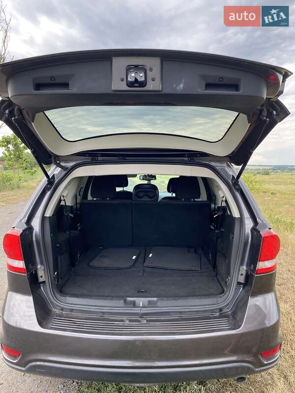 Внедорожник / Кроссовер Dodge Journey 2014 в Петропавловке