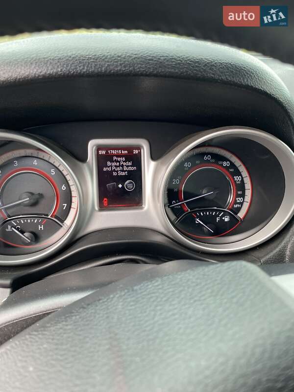 Внедорожник / Кроссовер Dodge Journey 2014 в Петропавловке