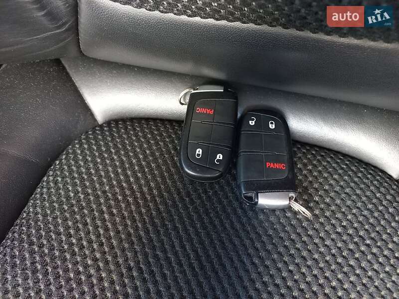 Внедорожник / Кроссовер Dodge Journey 2015 в Городенке