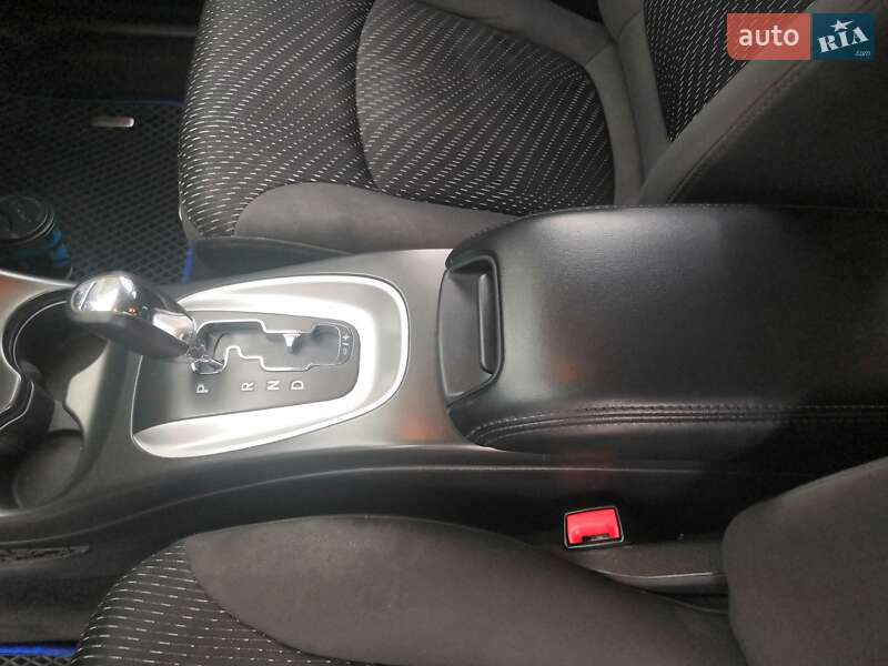 Внедорожник / Кроссовер Dodge Journey 2015 в Кропивницком