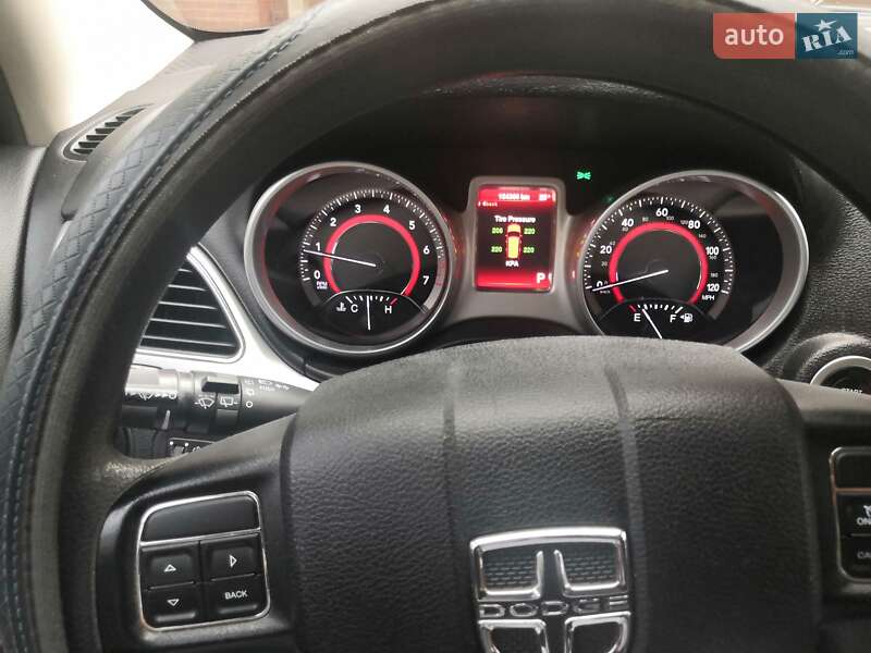 Внедорожник / Кроссовер Dodge Journey 2015 в Кропивницком