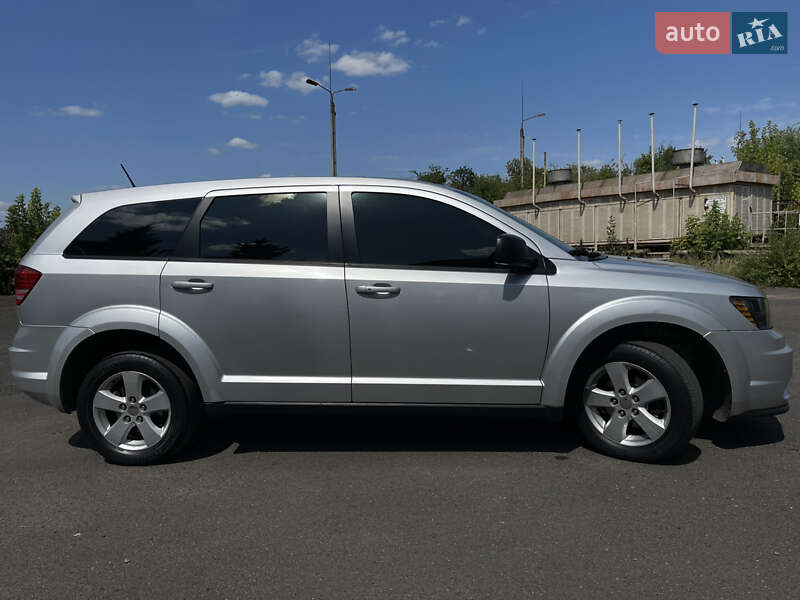 Внедорожник / Кроссовер Dodge Journey 2011 в Кривом Роге фото 13 Внедорожник / Кроссовер Dodge Journey 2011 в Кривом Роге