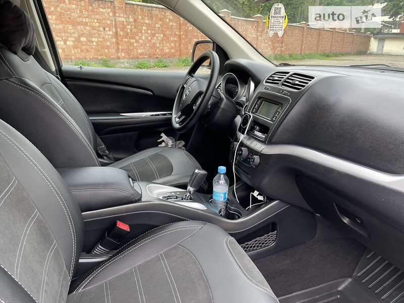 Внедорожник / Кроссовер Dodge Journey 2020 в Черновцах