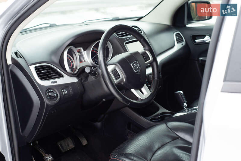 Внедорожник / Кроссовер Dodge Journey 2017 в Синельниково фото 12 Внедорожник / Кроссовер Dodge Journey 2017 в Синельниково