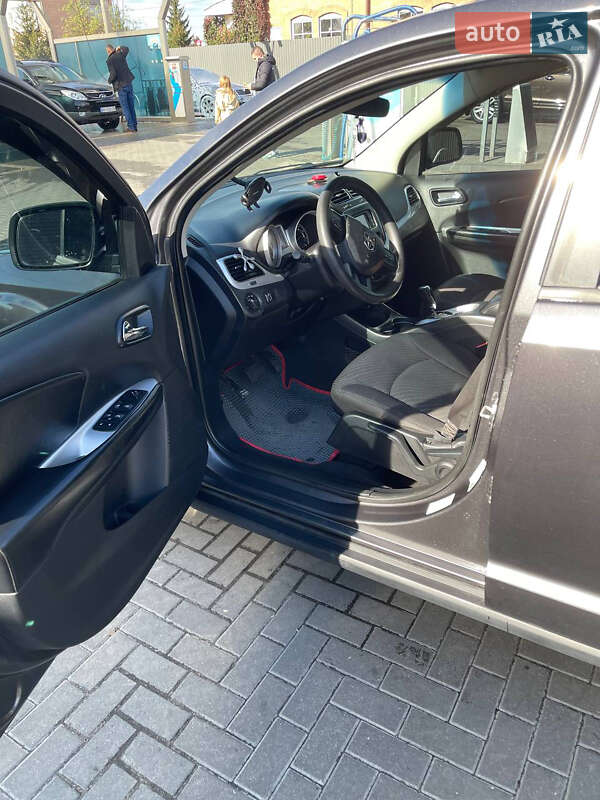 Внедорожник / Кроссовер Dodge Journey 2013 в Сарнах фото 10 Внедорожник / Кроссовер Dodge Journey 2013 в Сарнах