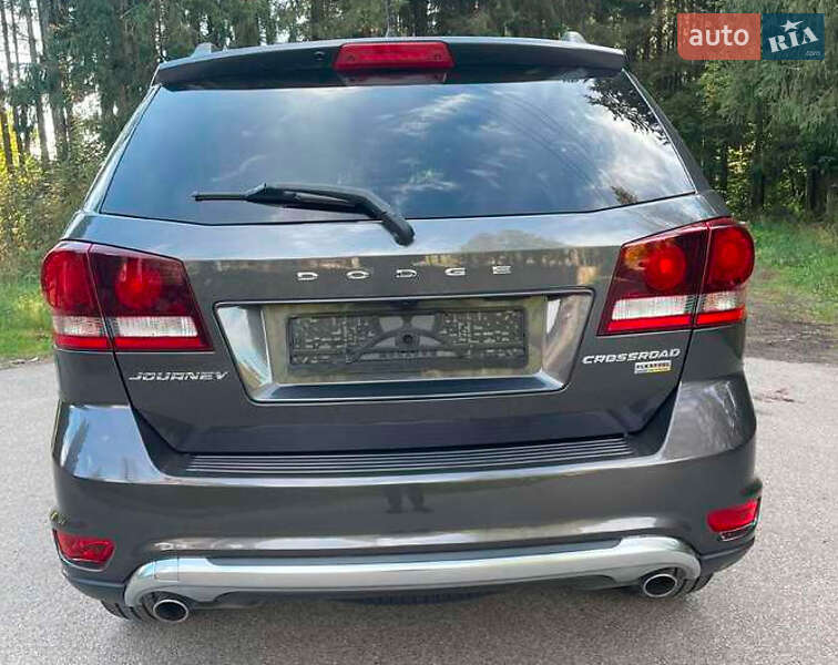 Внедорожник / Кроссовер Dodge Journey 2020 в Ужгороде