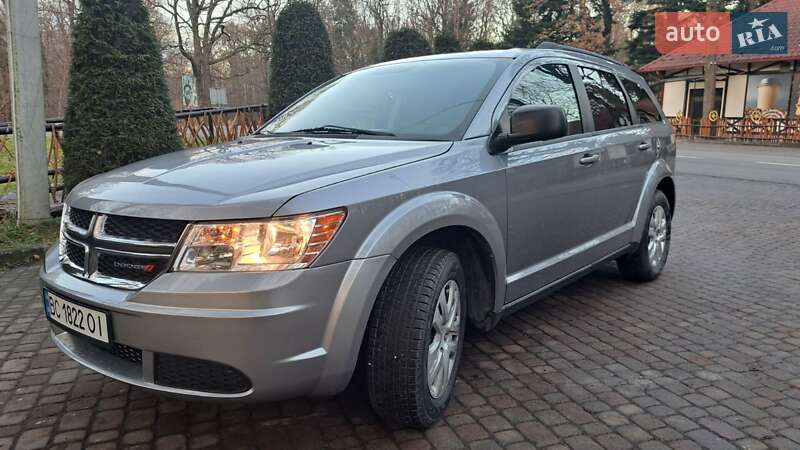 Внедорожник / Кроссовер Dodge Journey 2016 в Стебнику