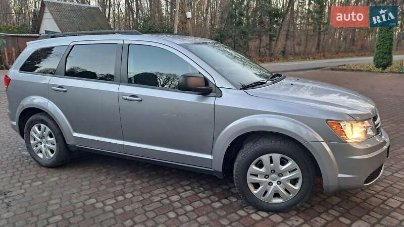 Внедорожник / Кроссовер Dodge Journey 2016 в Стебнику