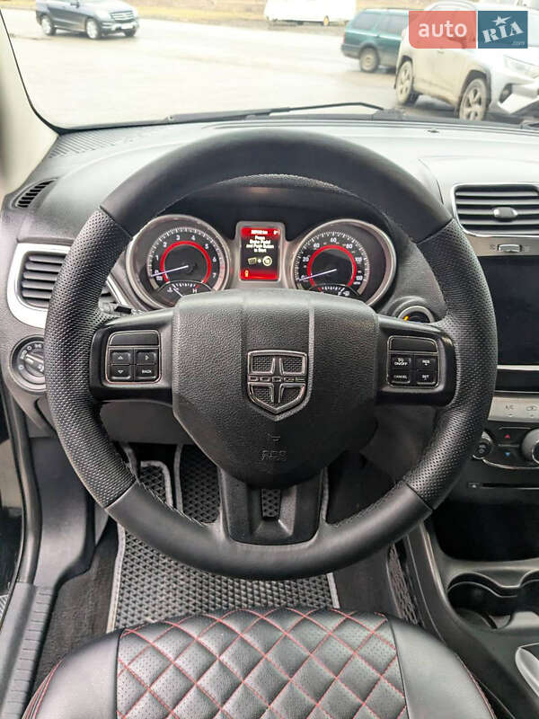 Внедорожник / Кроссовер Dodge Journey 2016 в Каменец-Подольском
