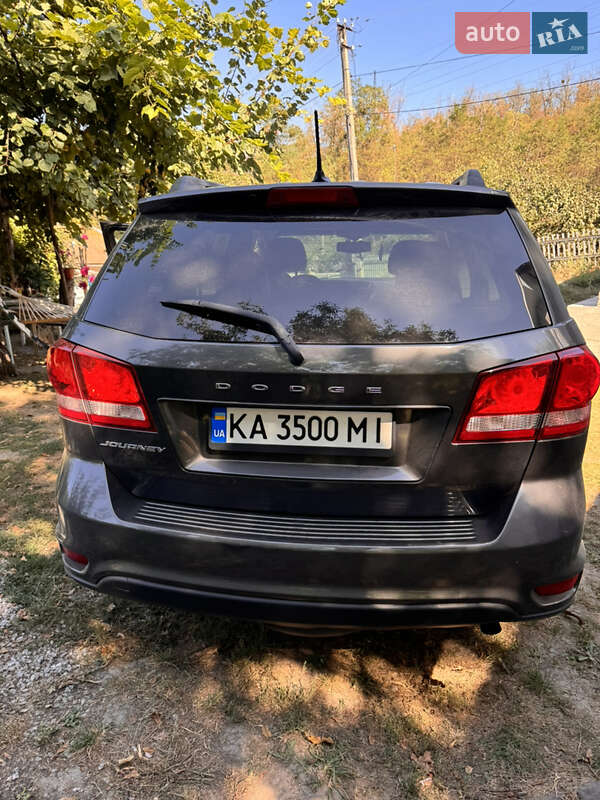 Позашляховик / Кросовер Dodge Journey 2013 в Києві