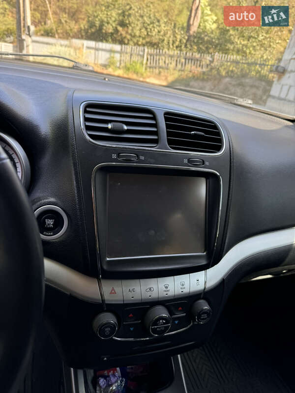 Позашляховик / Кросовер Dodge Journey 2013 в Києві