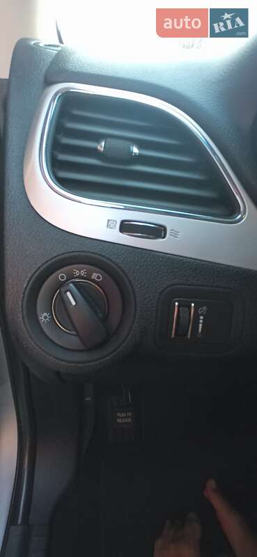 Позашляховик / Кросовер Dodge Journey 2014 в Полтаві