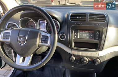 Позашляховик / Кросовер Dodge Journey 2018 в 