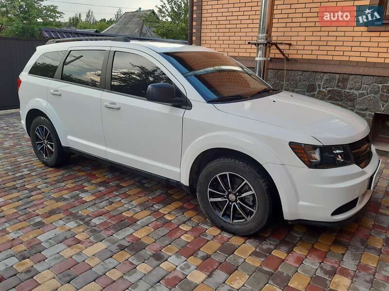 Внедорожник / Кроссовер Dodge Journey 2017 в 
