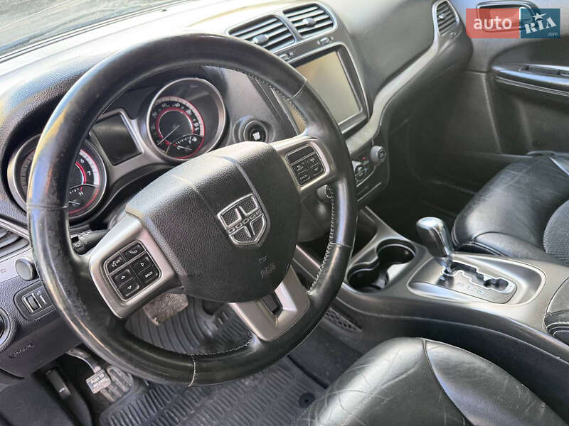 Позашляховик / Кросовер Dodge Journey 2016 в Тростянці