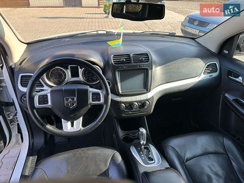 Внедорожник / Кроссовер Dodge Journey 2014 в Хмельницком