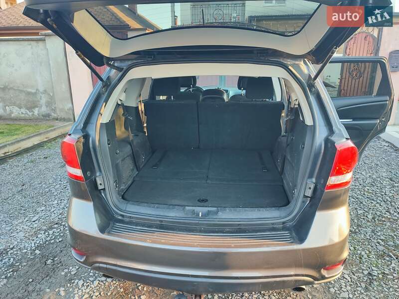 Внедорожник / Кроссовер Dodge Journey 2015 в Мукачево