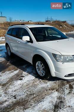 Позашляховик / Кросовер Dodge Journey 2016 в 