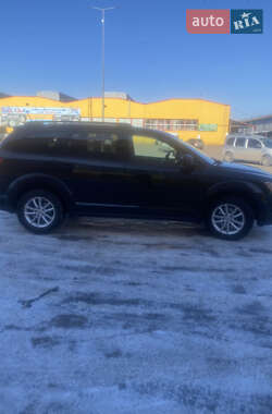 Позашляховик / Кросовер Dodge Journey 2015 в 