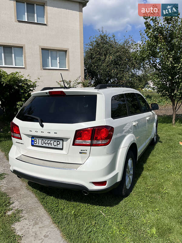 Позашляховик / Кросовер Dodge Journey 2016 в Гадячі