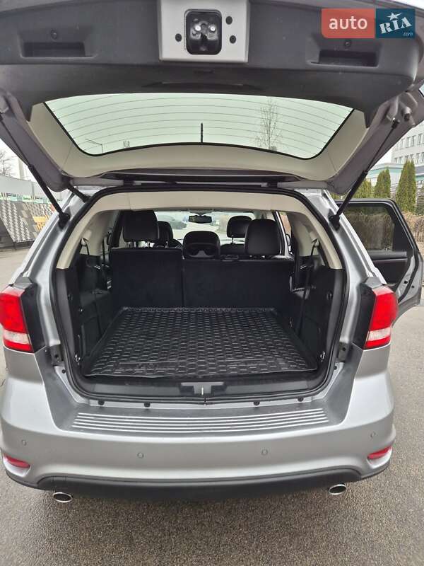 Внедорожник / Кроссовер Dodge Journey 2015 в Киеве