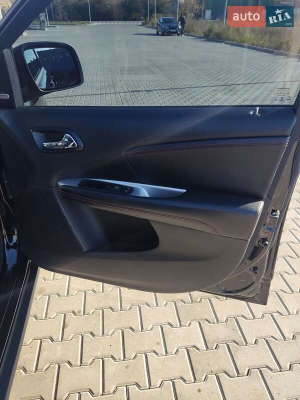 Внедорожник / Кроссовер Dodge Journey 2015 в Киеве