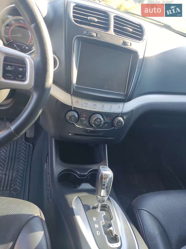 Внедорожник / Кроссовер Dodge Journey 2015 в Киеве