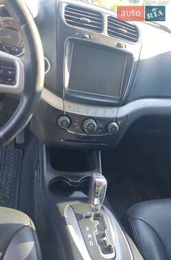 Внедорожник / Кроссовер Dodge Journey 2015 в 