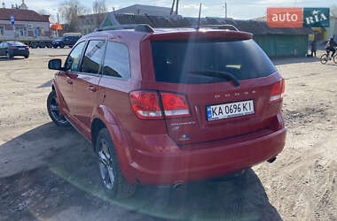 Позашляховик / Кросовер Dodge Journey 2018 в 