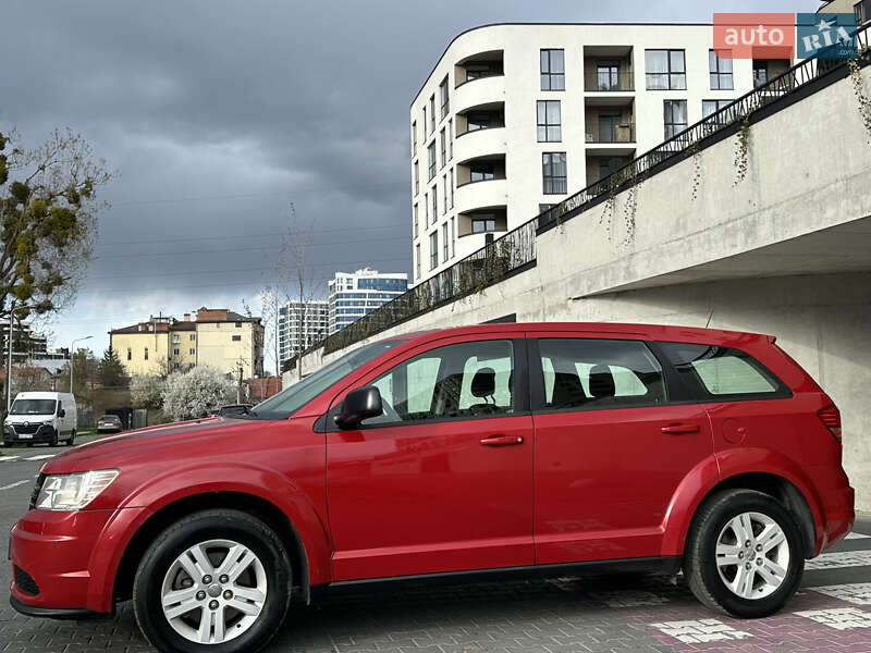 Позашляховик / Кросовер Dodge Journey 2014 в 
