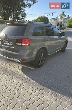 Внедорожник / Кроссовер Dodge Journey 2019 в 