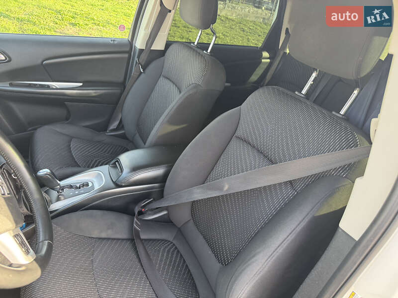 Внедорожник / Кроссовер Dodge Journey 2015 в Житомире