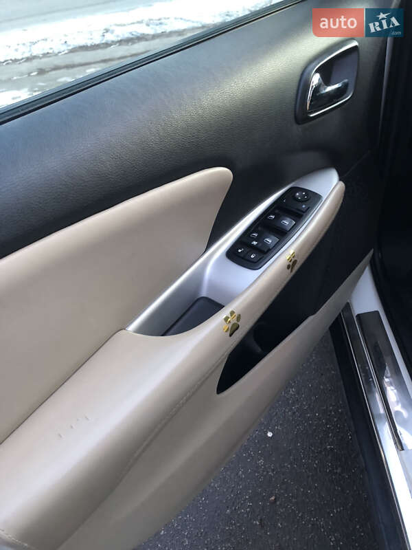 Позашляховик / Кросовер Dodge Journey 2014 в Чернігові