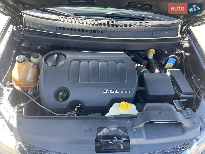 Внедорожник / Кроссовер Dodge Journey 2014 в Киеве