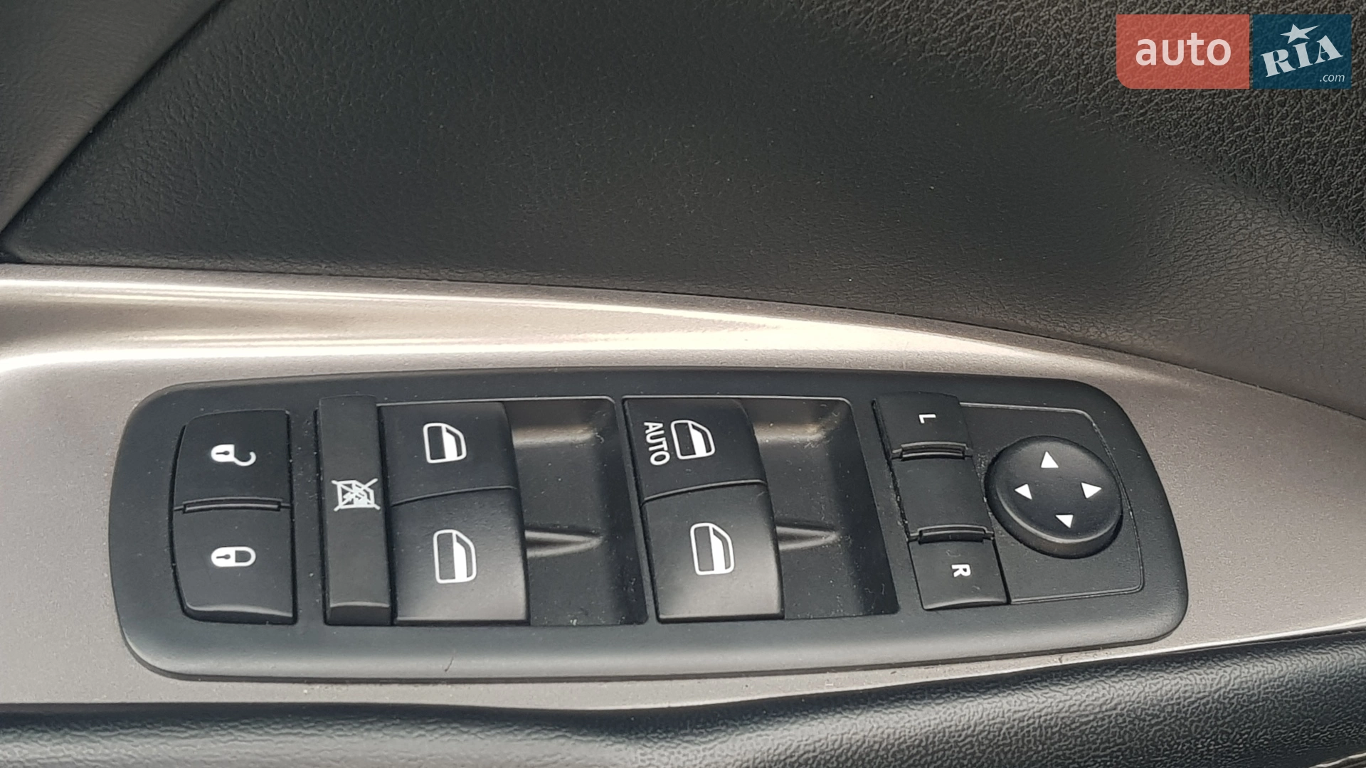 2017 Dodge Journey - мініатюра 28