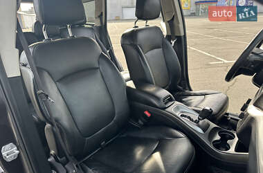 Позашляховик / Кросовер Dodge Journey 2016 в 