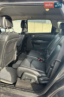 Позашляховик / Кросовер Dodge Journey 2016 в 