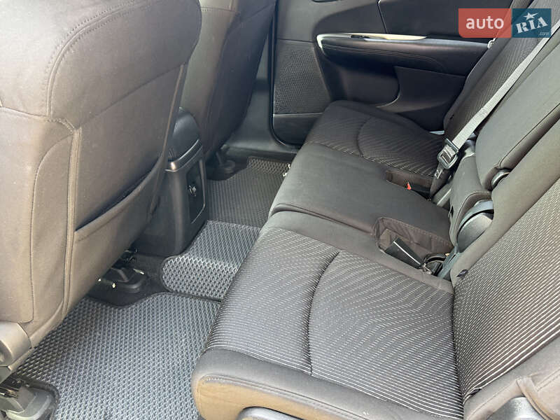 Внедорожник / Кроссовер Dodge Journey 2015 в Виннице