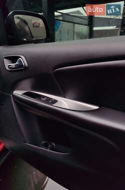 Внедорожник / Кроссовер Dodge Journey 2015 в 