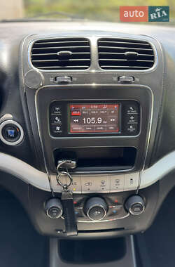 Внедорожник / Кроссовер Dodge Journey 2012 в 