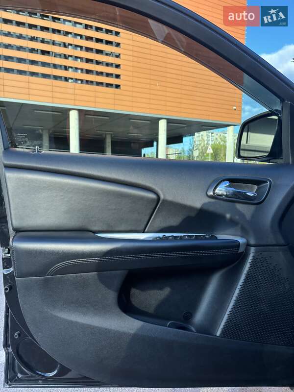 Внедорожник / Кроссовер Dodge Journey 2017 в Киеве