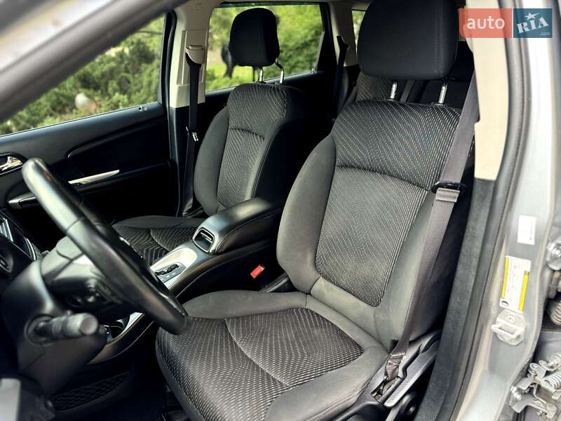 Позашляховик / Кросовер Dodge Journey 2016 в Харкові