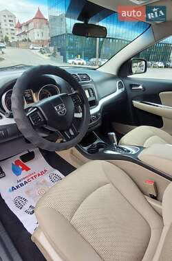 Внедорожник / Кроссовер Dodge Journey 2015 в 