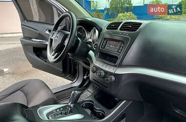 Позашляховик / Кросовер Dodge Journey 2018 в 