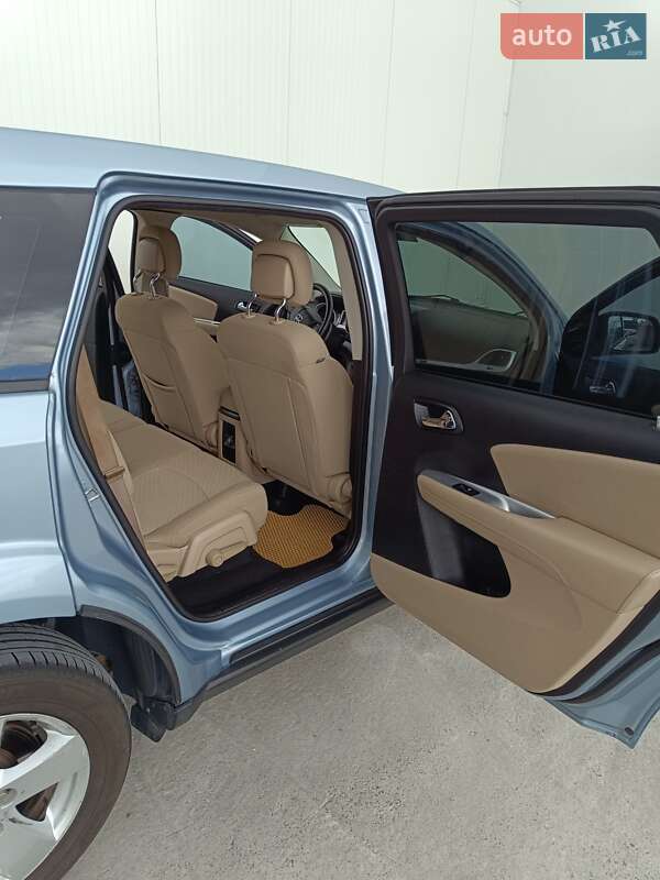 Внедорожник / Кроссовер Dodge Journey 2013 в Ровно