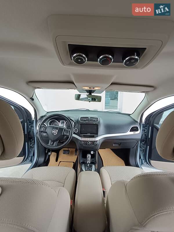 Внедорожник / Кроссовер Dodge Journey 2013 в Ровно