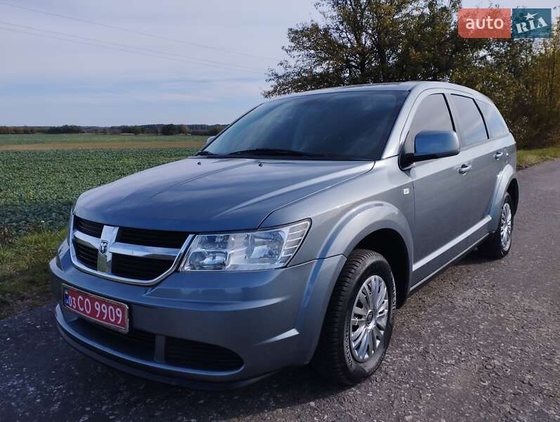 Внедорожник / Кроссовер Dodge Journey 2010 в 