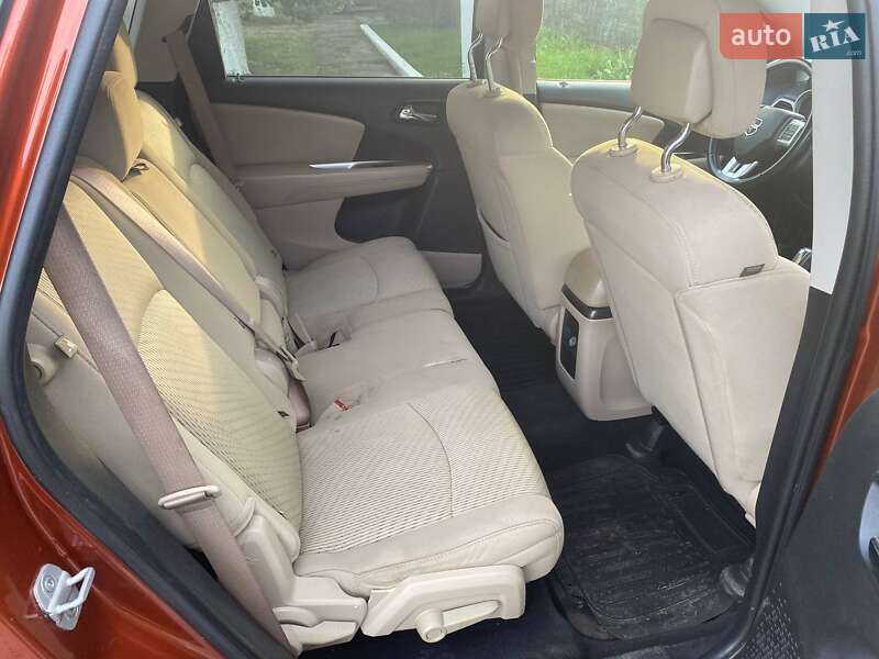 Внедорожник / Кроссовер Dodge Journey 2012 в Кривом Роге